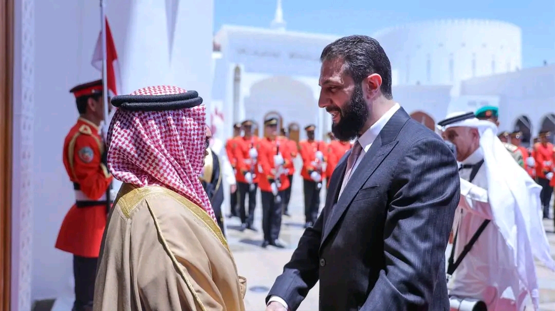 استقبال رئيس الجمهورية العربية السورية السيد أحمد الشرع من قبل جلالة الملك حمد بن عيسى آل خليفة ملك مملكة البحرين